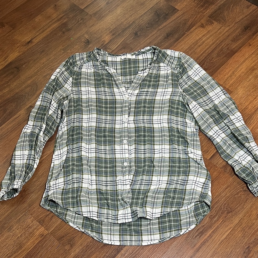 Beach Lunch Lounge - Soft Green and White Plaid Women's Button-Down Shirt - S/P